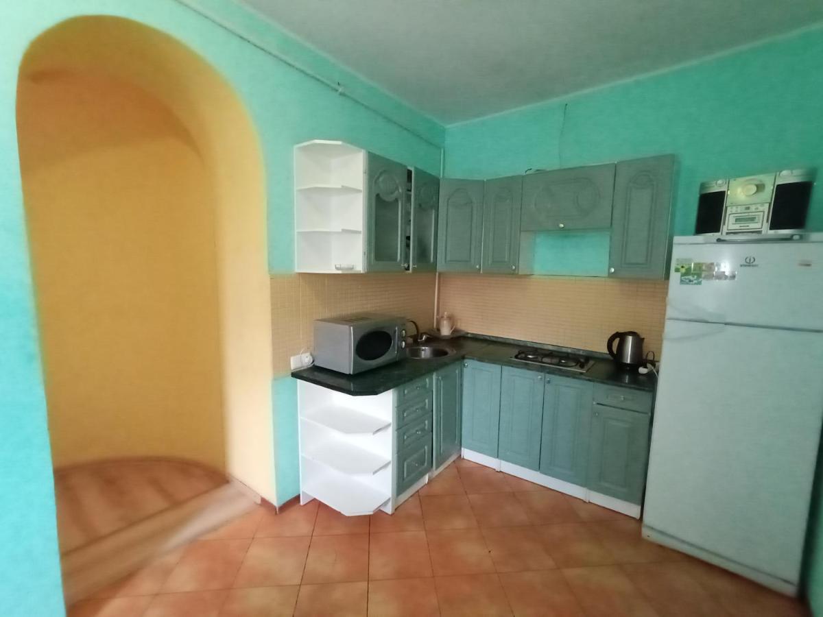 3К. Квартира На Сумской Kharkov Luaran gambar