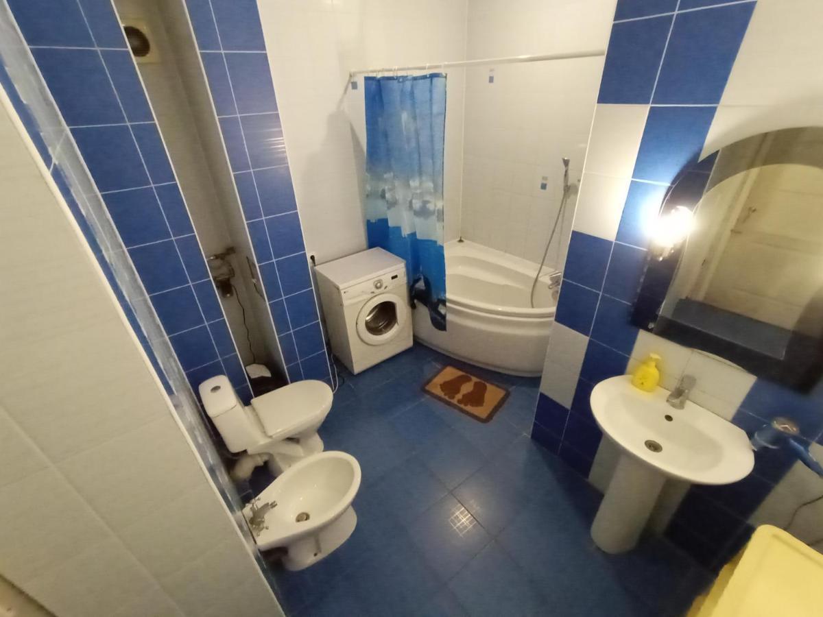 3К. Квартира На Сумской Kharkov Luaran gambar